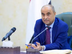اليمن.. بن بريك يقدم استقالة الحكومة والعليمي يعيّنه مستشاراً اقتصادياً
