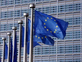 الاتحاد الأوروبي يسعى لضمانات في اتفاق الرسوم الجمركية مع واشنطن