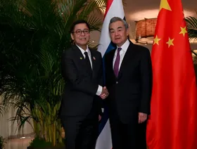 الصين تستضيف محادثات ثلاثية لترسيخ وقف النار بين تايلندا وكمبوديا