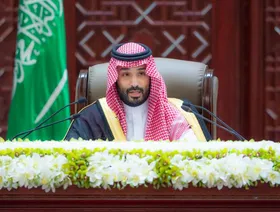 ولي العهد السعودي: أرض غزة فلسطينية وحق أهلها ثابت لا ينتزعه عدوان