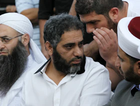 لبنان.. الحكم على الفنان فضل شاكر بالسجن 22 عاماً