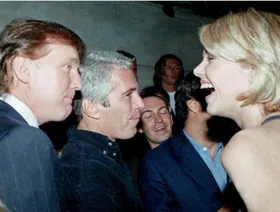 "أكثر مما كان معروفاً".. وثيقة تكشف عدد رحلات ترمب على طائرة إبستين