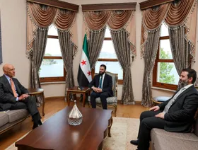 الخارجية السورية تنفي تقارير عن استعداد واشنطن لاستخدام قاعدة جوية في دمشق