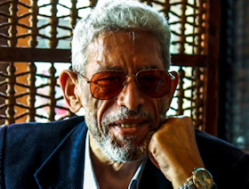 "داوود عبد السيد.. سينما الهموم الشخصية" كتاب جديد لعلاء خالد