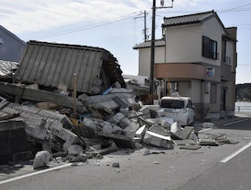 ضحايا في زلزال باليابان.. ومخاوف بشأن محطات فوكوشيما النووية