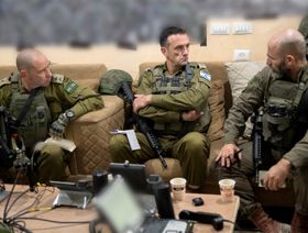 "تصرف غير معهود".. قائد فرقة إسرائيلية في غزة ينتقد القيادة السياسية