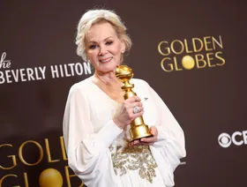 جين سمارت تفوز للمرة الثالثة بجائزة جولدن جلوب عن Hacks