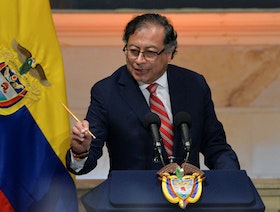 القبض على نجل رئيس كولومبيا في تحقيق يتعلق بغسل الأموال