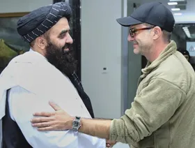 من الانتقادات إلى الصفقات.. مقاربة ترمب الجديدة مع طالبان