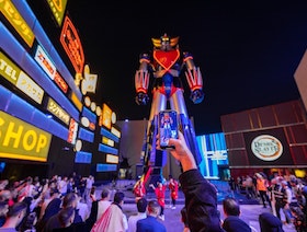 تدشين مجسم "جريندايزر" الأضخم على مستوى العالم في الرياض