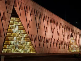 بالصور والفيديو.. مصر تفتتح المتحف المصري الكبير رسمياً