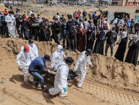 الأمم المتحدة تدعو إلى تحقيقات مستقلة في المقابر الجماعية بقطاع غزة