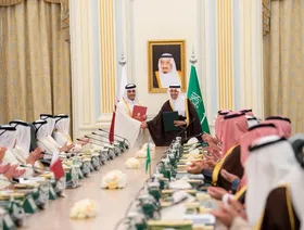 القطار السريع لربط الرياض بالدوحة.. المسار ومدة التنفيذ وعدد المحطات