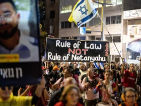 وسط تظاهرات حاشدة.. الرئيس الإسرائيلي: العفو عن نتنياهو "مسألة داخلية"