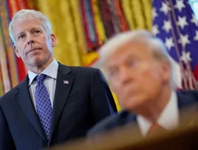 ضمن خطة شاملة للسيطرة.. واشنطن تعرض تقاسم نفط فنزويلا مع الصين