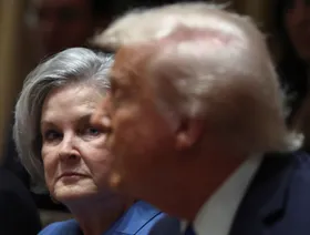 اعترافات نادرة.. كبيرة موظفي البيت الأبيض تكشف ما لم يُقل عن إدارة ترمب