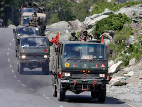 5 ضحايا في هجوم مسلح على موقع للجيش الهندي بكشمير