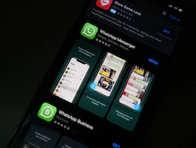 "واتساب" يختبر ميزة تشفير إضافية لمستخدمي "آيفون"