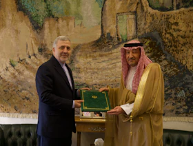 الملك سلمان وولي العهد يتلقيان رسالتين من الرئيس الإيراني