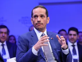 قطر: اتفاق التهدئة في غزة يجب ألا يكون "مشروطاً" بتحرير المحتجزين