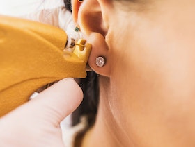 5 أسئلة يجب طرحها قبل الحصول على ثقوب الجسد "piercings"