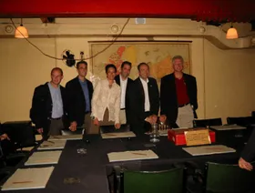 الناطق باسم بيل كلينتون: صوره مع إبستين تعود لأكثر من 20 عاماً