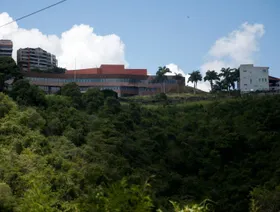 واشنطن ترسل فريقاً إلى فنزويلا.. وكاراكاس تعلن بدء "مرحلة دبلوماسية استكشافية"