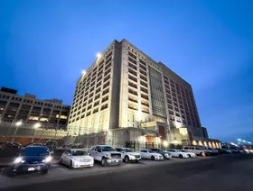 نزلاء من المشاهير وظروف "غير إنسانية".. ماذا نعرف عن سجن مادورو في بروكلين؟