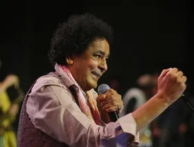 محمد منير يكشف لـ"الشرق" تفاصيل ألبومه الجديد في صيف 2025
