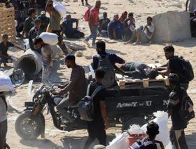 إسرائيل: سنسمح تدريجياً بدخول بضائع إلى "تجار محليين" في غزة