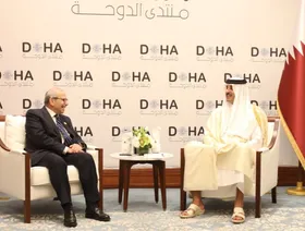 أمير قطر يعلن حزمة مشروعات لدعم لبنان سياسياً واقتصادياً "قريباً"