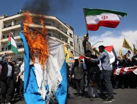 إيران تضع سيناريوهات الرد على إسرائيل.. وواشنطن تستبعد الانجرار لحرب بالمنطقة