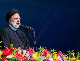 الرئيس الإيراني يتوجه إلى باكستان في أول زيارة منذ اشتباكات يناير