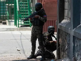 عنف العصابات في هايتي يدفع نحو تشكيل مجلس رئاسي انتقالي