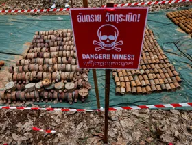 تايلندا تهدد بتعليق اتفاق الهدنة مع كمبوديا بعد إصابة جنود في انفجار لغم أرضي