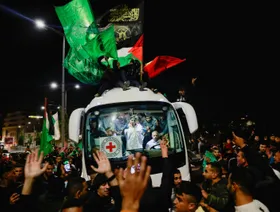 اتصالات بشأن "صفقة جديدة" محتملة لتبادل الأسرى بين إسرائيل والفصائل الفلسطينية