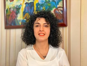 إيرانية تفوز بجائزة نوبل للسلام.. من هي نرجس محمدي؟