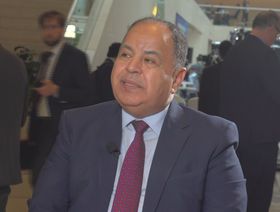 وزير المالية المصري يتحدث لـ"الشرق" عن الديون وإيرادات قناة السويس