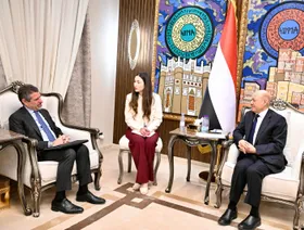 العليمي يلتقي السفير الأميركي ويحذر من "اضطراب إقليمي".. وواشنطن: ندعم وحدة اليمن