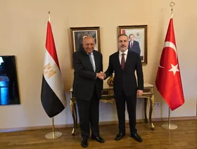 مصر وتركيا تحذران: حرب إسرائيل على غزة توسع رقعة الصراع الإقليمي
