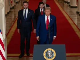 بين العمل العسكري و"الدبلوماسية أولاً".. خيارات على طاولة ترمب بشأن إيران