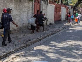 هايتي.. عنف العصابات يدفع أكثر من 50 ألف شخص للنزوح من العاصمة في شهر