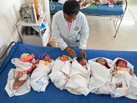 خصوبة الرجال والنساء تتراجع.. ماذا سيحدث للعالم بحلول 2100؟