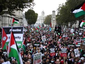 حرب غزة تثير أزمة سياسية في بريطانيا.. و"دعم شعبي" لفلسطين