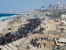اتفاق غزة.. وقف النار يدخل حيز التنفيذ والنازحون يبدأون العودة لشمال القطاع