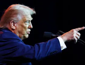 ترمب يشكك في جدوى "الناتو": بدوننا لن تخشاه روسيا والصين