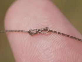 علماء صينيون ينجحون في تقليص شريحة إلى أقل من سُمك شعرة إنسان