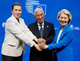 قمة أوروبية "استثنائية" مرتقبة لبحث تهديدات ترمب بشأن جرينلاند