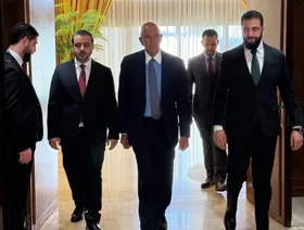 واشنطن تعلن استعدادها تسهيل التواصل بين دمشق و"قسد" وسط تصاعد التوتر في حلب