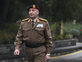 بعد سقوط طائرته في تركيا.. ماذا نعرف عن رئيس أركان قوات حكومة الوحدة الليبية؟